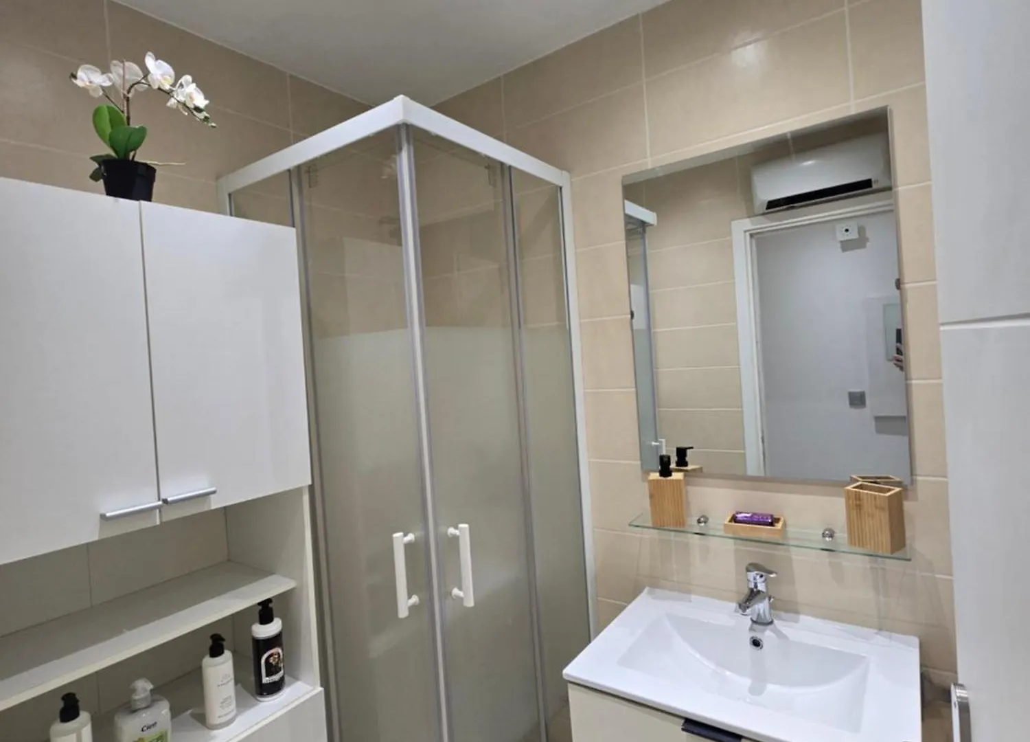 Sunny Prom Studio Nice Apartment